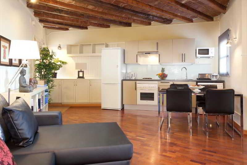 Appartamento Apbcn Gracia Terraced Barcellona Esterno foto