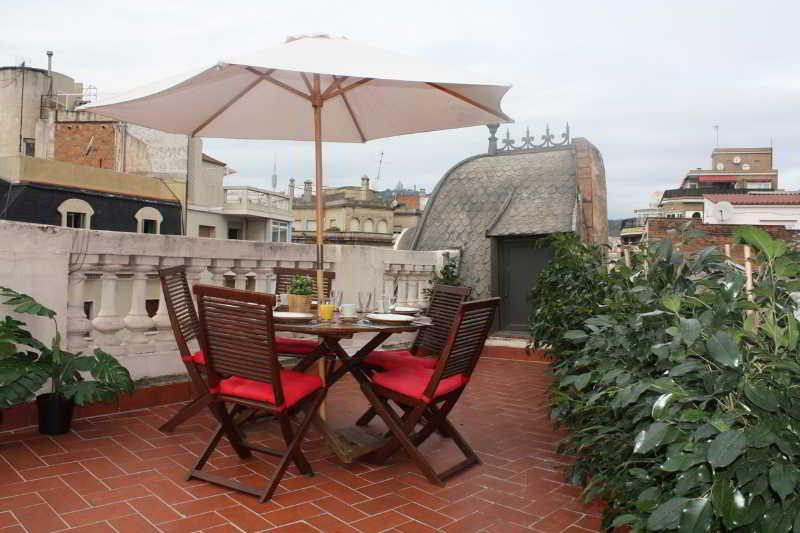 Appartamento Apbcn Gracia Terraced Barcellona Esterno foto