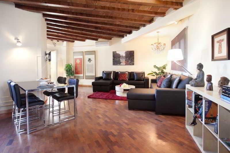 Appartamento Apbcn Gracia Terraced Barcellona Esterno foto