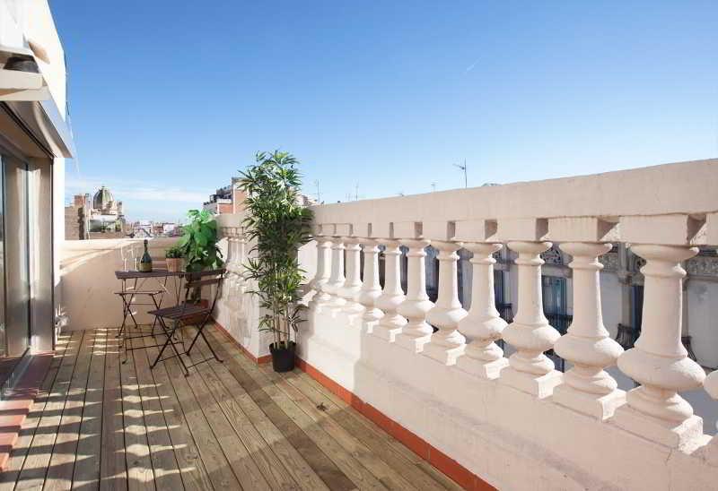 Appartamento Apbcn Gracia Terraced Barcellona Esterno foto